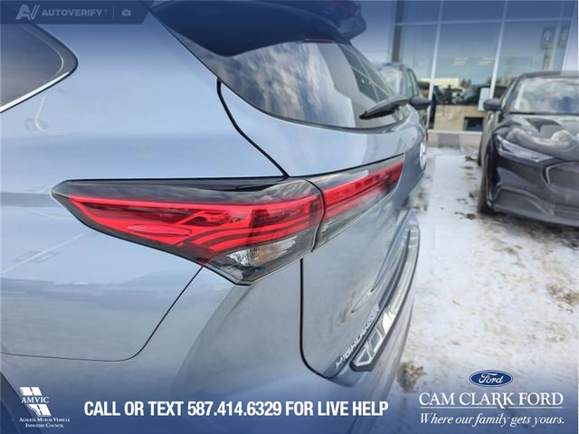 2023 Toyota Highlander Hybrid Limited (Stk: P6835) in Olds - Image 11 of 25 2023 Toyota Highlander Hybrid Limited (Stk: P6835) in Olds - Image 11 of 25