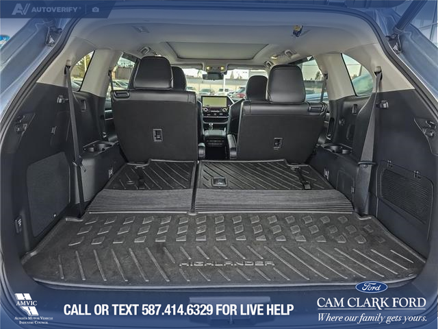 2023 Toyota Highlander Hybrid Limited (Stk: P6835) in Olds - Image 12 of 25 2023 Toyota Highlander Hybrid Limited (Stk: P6835) in Olds - Image 12 of 25