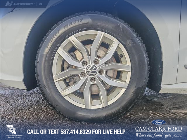 2017 Volkswagen Passat 1.8 TSI Trendline+ (Stk: P1134A) in Innisfail - Image 8 of 24 2017 Volkswagen Passat 1.8 TSI Trendline+ (Stk: P1134A) in Innisfail - Image 8 of 24