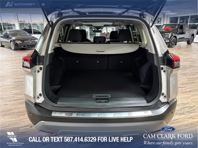 2023 Nissan Rogue SV Moonroof (Stk: P14722) in Airdrie - Image 12 of 25