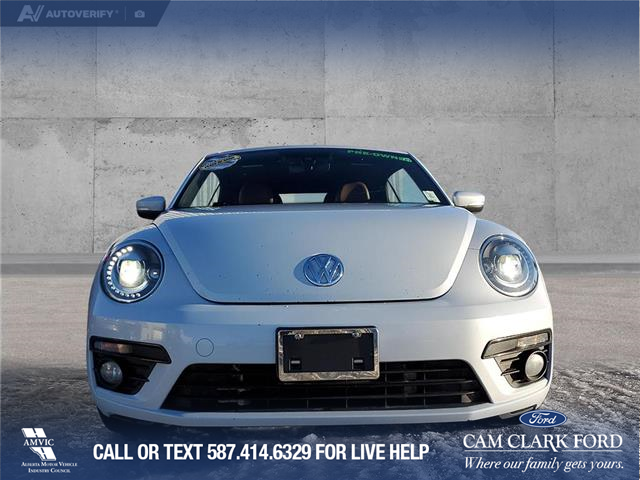 2017 Volkswagen Beetle 1.8 TSI Trendline (Stk: U37922) in Red Deer - Image 2 of 23