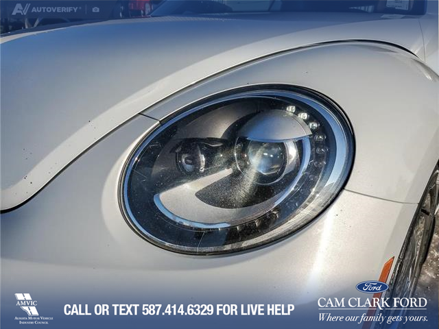 2017 Volkswagen Beetle 1.8 TSI Trendline (Stk: U37922) in Red Deer - Image 8 of 23