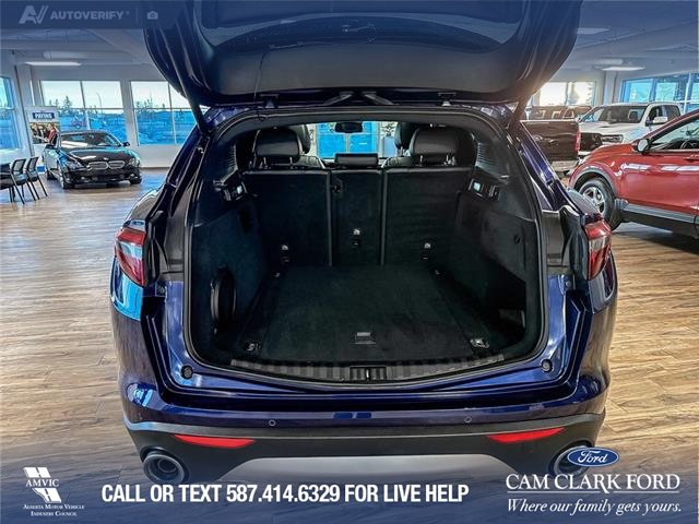2018 Alfa Romeo Stelvio ti (Stk: P14778) in Airdrie - Image 12 of 25