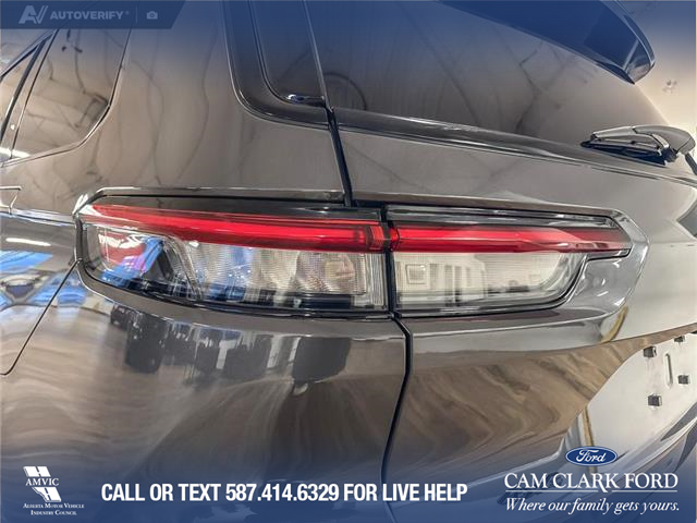 2023 Jeep Grand Cherokee L Limited (Stk: P14772) in Airdrie - Image 11 of 25