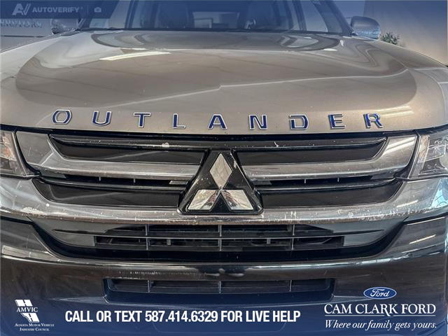 2018 Mitsubishi Outlander Plug-In Hybrid SE (Stk: P14803) in Airdrie - Image 9 of 25