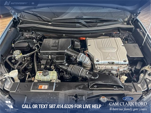 2018 Mitsubishi Outlander Plug-In Hybrid SE (Stk: P14803) in Airdrie - Image 10 of 25