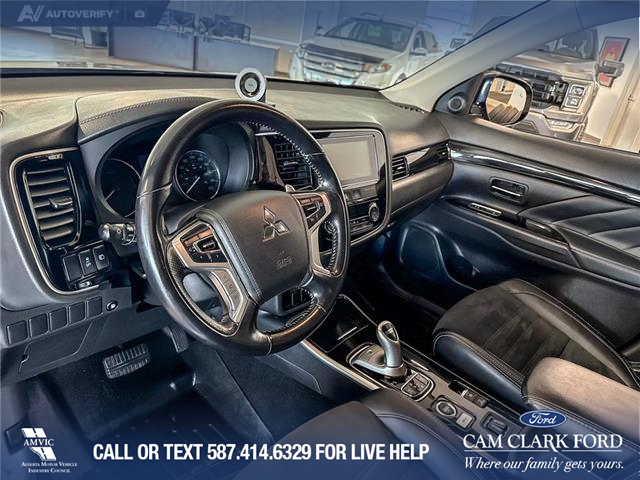 2018 Mitsubishi Outlander Plug-In Hybrid SE (Stk: P14803) in Airdrie - Image 13 of 25