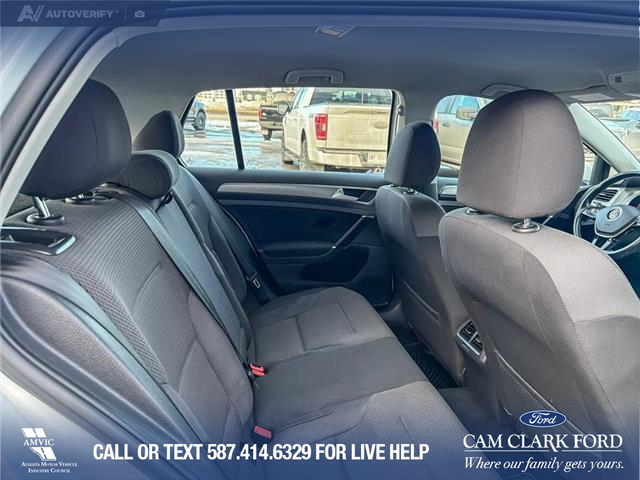 2016 Volkswagen Golf 1.8 TSI Comfortline (Stk: P6931) in Olds - Image 23 of 25