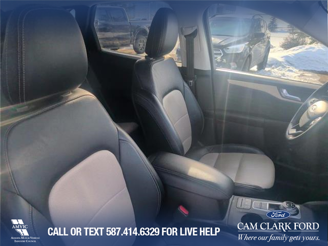 2021 Ford Escape Titanium Hybrid (Stk: U37944) in Red Deer - Image 7 of 7