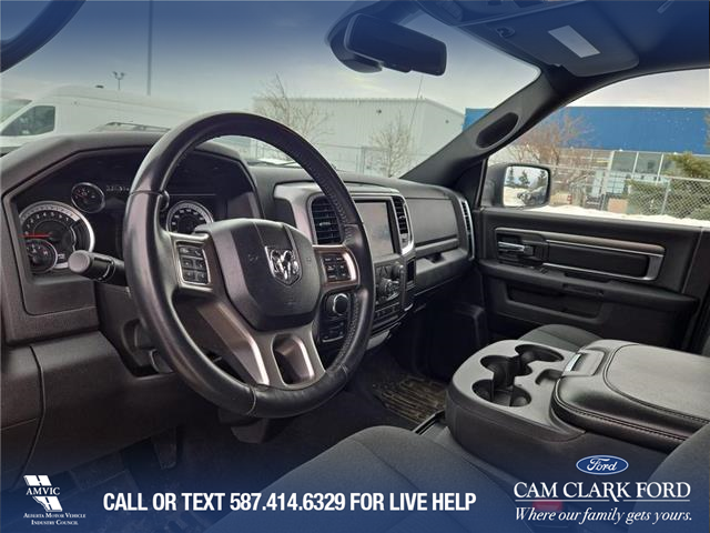 2022 RAM 1500 Classic SLT (Stk: U37946) in Red Deer - Image 6 of 7