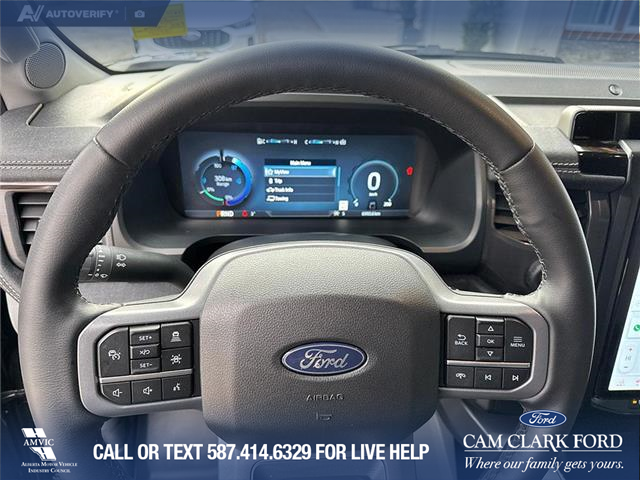 2025 Ford F-150 Lightning Flash (Stk: P1591) in Canmore - Image 14 of 27