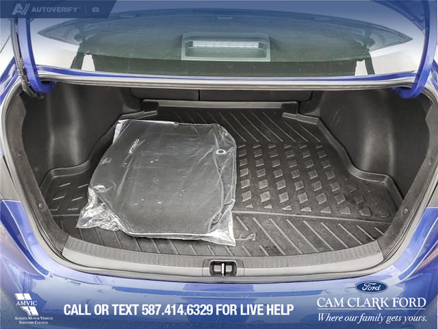 2022 Toyota Corolla SE (Stk: U37947) in Red Deer - Image 12 of 25