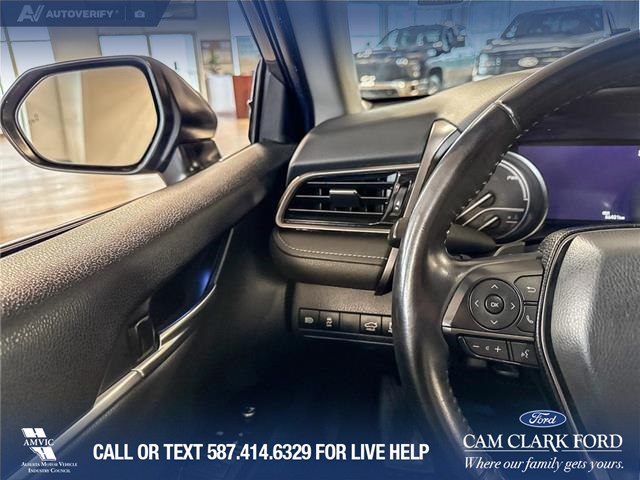 2022 Toyota Camry Hybrid XSE (Stk: P14893) in Airdrie - Image 17 of 25