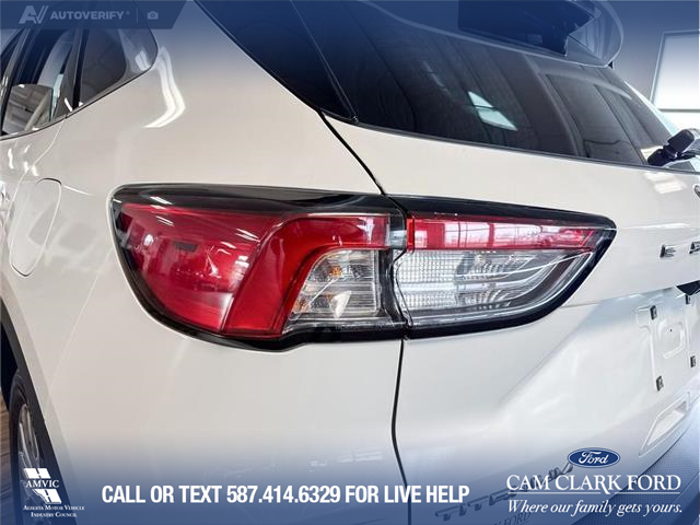 2022 Ford Escape Titanium (Stk: P14920) in Airdrie - Image 11 of 25