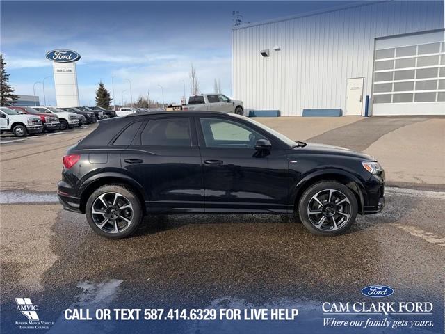 2024 Audi Q3 45 Progressiv (Stk: U37984) in Red Deer - Image 3 of 7 2024 Audi Q3 45 Progressiv (Stk: U37984) in Red Deer - Image 3 of 7
