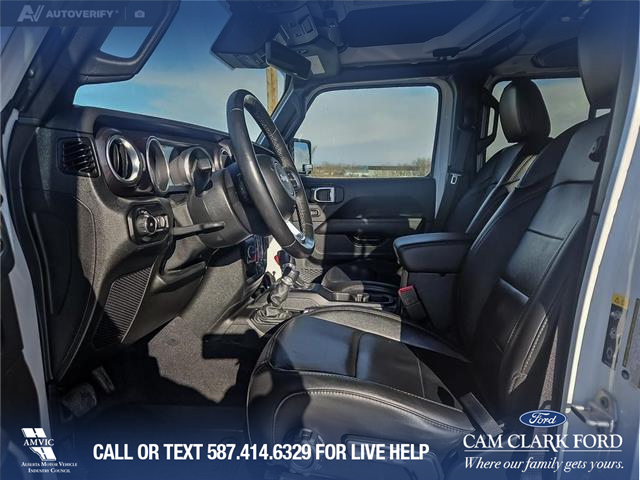 2021 Jeep Wrangler Unlimited Sahara (Stk: P1168) in Innisfail - Image 13 of 24