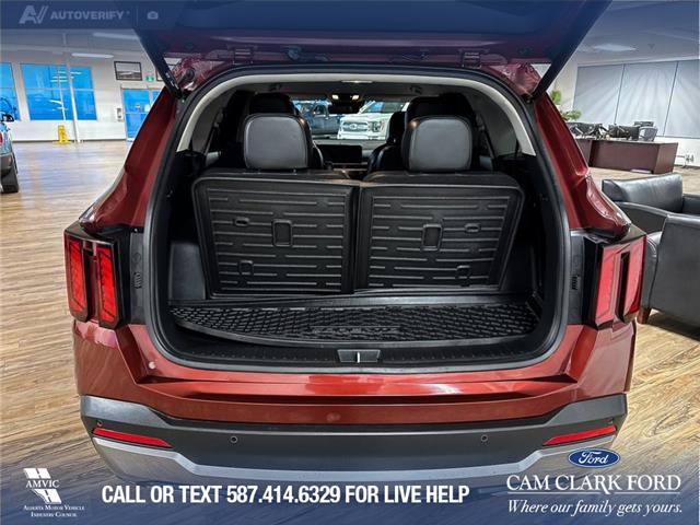 2024 Kia Sorento 2.5T EX (Stk: P14969) in Airdrie - Image 12 of 25