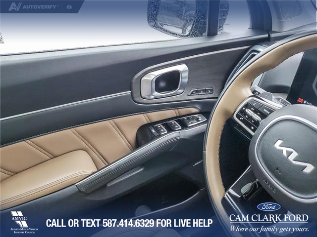 2025 Kia Sorento 2.5T X-Line Limited w/Olive Brown Interior (Stk: U38003) in Red Deer - Image 17 of 25