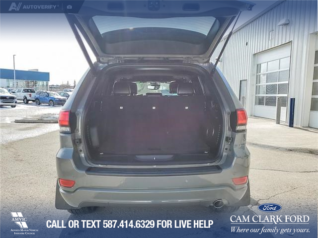 2022 Jeep Grand Cherokee WK Laredo (Stk: U38023) in Red Deer - Image 12 of 25