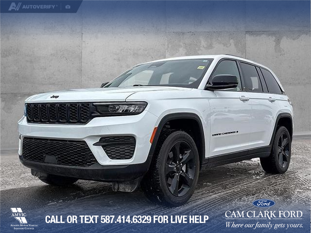 2025 Jeep Grand Cherokee Laredo (Stk: P7008) in Olds - Image 1 of 25