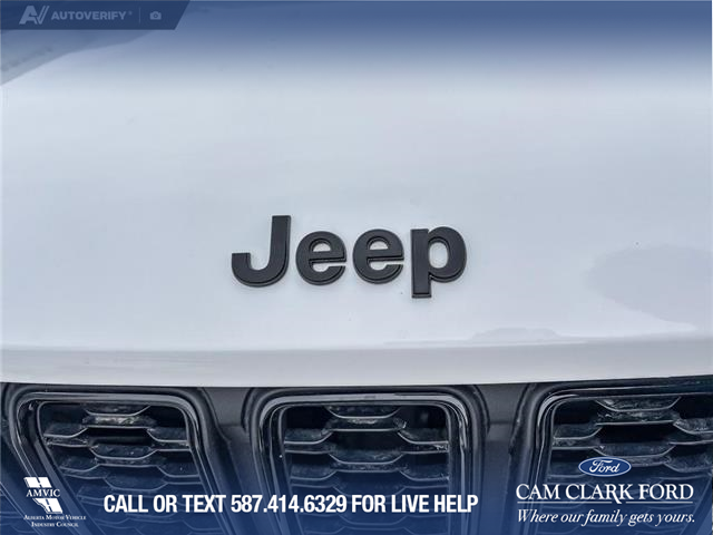 2025 Jeep Grand Cherokee Laredo (Stk: P7008) in Olds - Image 9 of 25