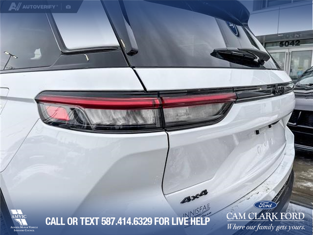 2025 Jeep Grand Cherokee Laredo (Stk: P7008) in Olds - Image 11 of 25