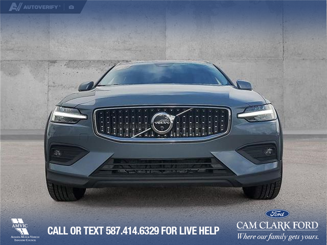 2024 Volvo V60 Cross Country B5 Plus (Stk: U38031) in Red Deer - Image 2 of 25
