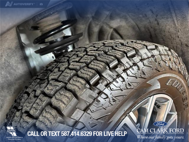 2024 GMC Acadia AT4 (Stk: P15007) in Airdrie - Image 7 of 25