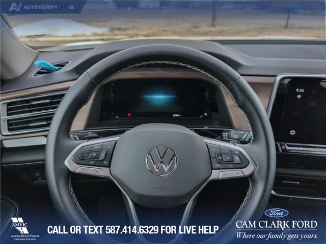 2025 Volkswagen Atlas 2.0 TSI Comfortline (Stk: P1170) in Innisfail - Image 11 of 19