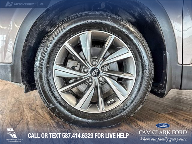 2020 Hyundai Santa Fe Preferred 2.4 (Stk: BJ217) in Airdrie - Image 6 of 25