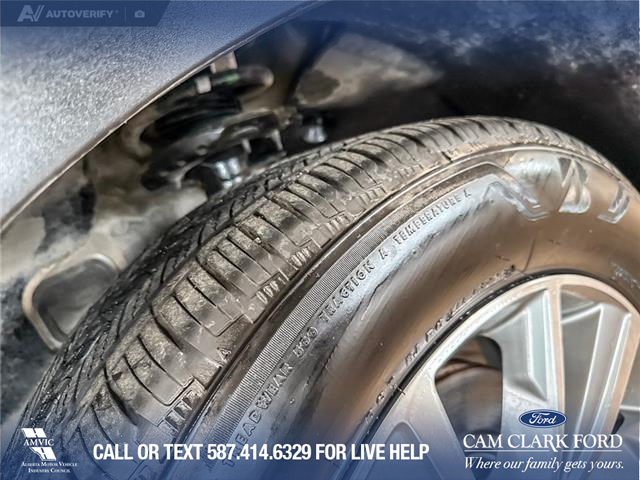2020 Hyundai Santa Fe Preferred 2.4 (Stk: BJ217) in Airdrie - Image 7 of 25