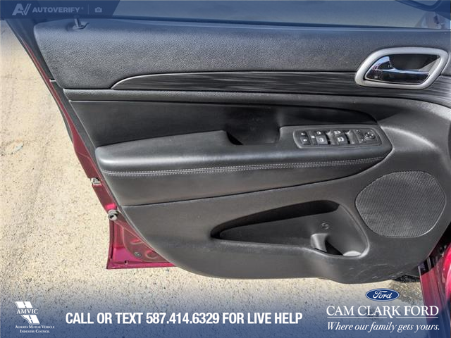 2019 Jeep Grand Cherokee Laredo (Stk: P1181) in Innisfail - Image 7 of 18