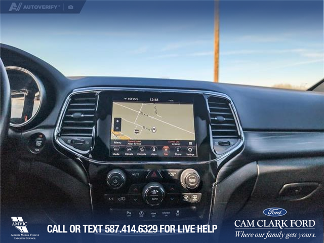 2019 Jeep Grand Cherokee Laredo (Stk: P1181) in Innisfail - Image 15 of 18