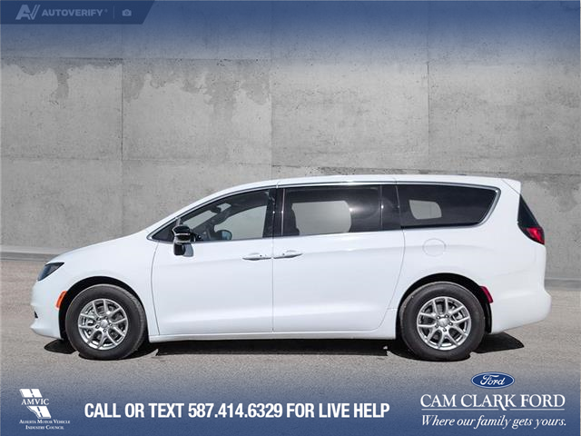 2025 Chrysler Grand Caravan SXT (Stk: P1194) in Innisfail - Image 3 of 23