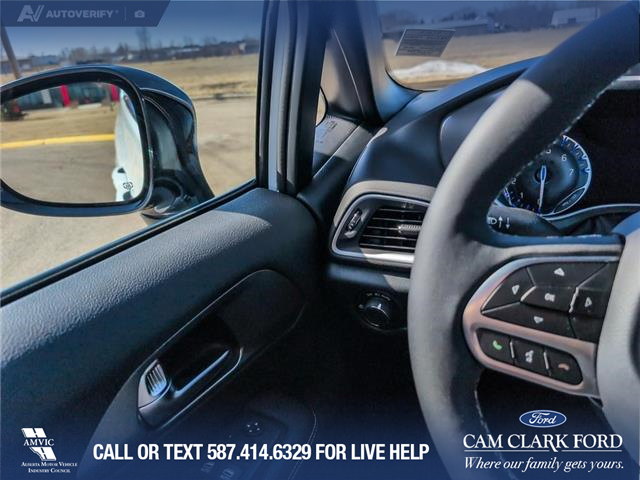 2025 Chrysler Grand Caravan SXT (Stk: P1194) in Innisfail - Image 13 of 23