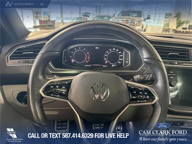 2023 Volkswagen Tiguan Highline R-Line (Stk: P15022) in Airdrie - Image 14 of 25