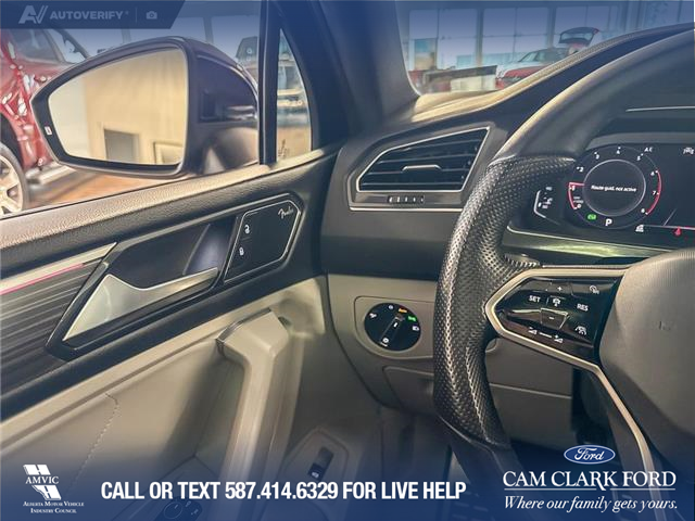 2023 Volkswagen Tiguan Highline R-Line (Stk: P15022) in Airdrie - Image 17 of 25