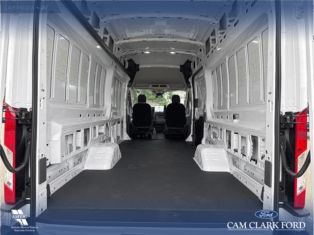 2025 Ford Transit-350 Cargo Base (Stk: 25T3039) in Olds - Image 12 of 25