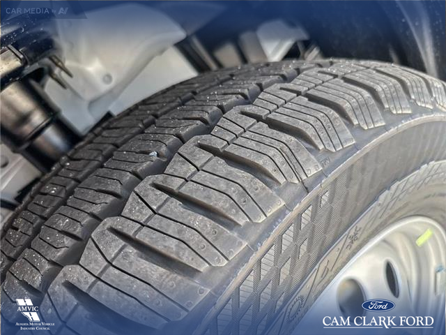 2025 Ford Transit-250 Cargo Base (Stk: 25T8236) in Olds - Image 7 of 25