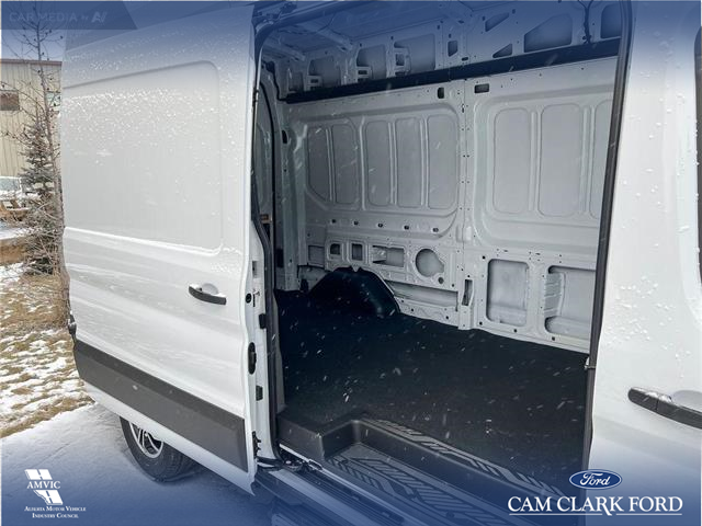 2023 Ford E-Transit-350 Cargo Base (Stk: 23CT9553) in Canmore - Image 14 of 15