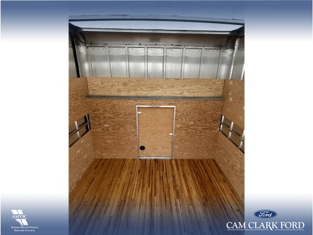 2026 Ford E-450 Cutaway Base (Stk: 26AF0466) in Airdrie - Image 8 of 9