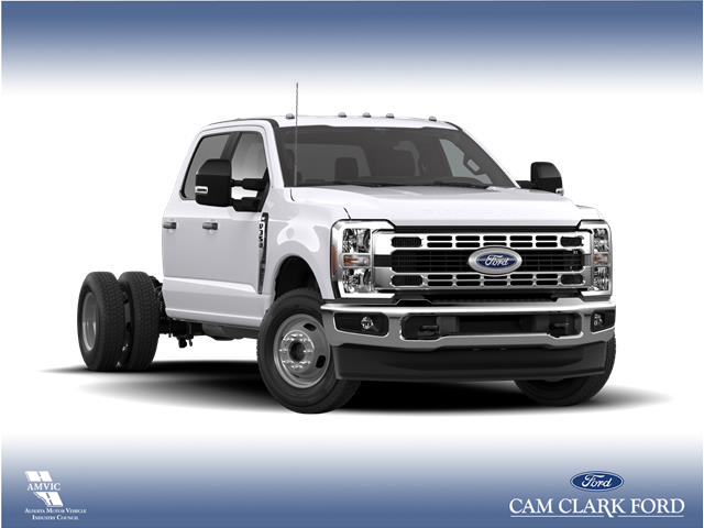 2026 Ford F-350 Chassis XLT (Stk: 26AT1061) in Airdrie - Image 4 of 7