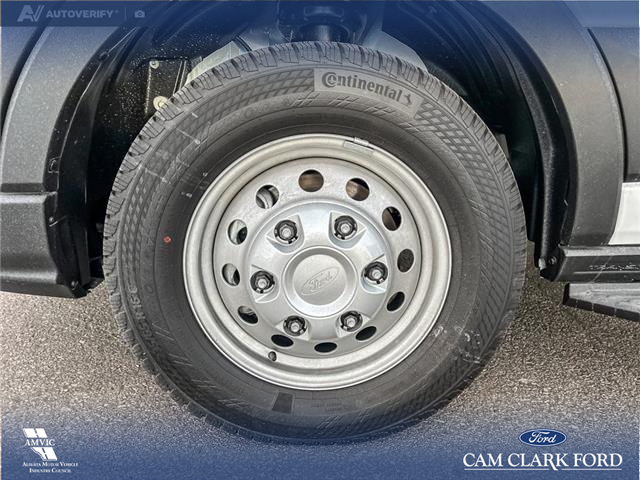 2025 Ford Transit-350 Passenger XL (Stk: 25AT7553) in Airdrie - Image 6 of 25