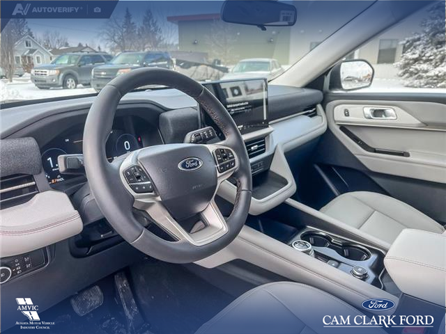 2026 Ford Explorer Active (Stk: 26S3929) in Olds - Image 12 of 24