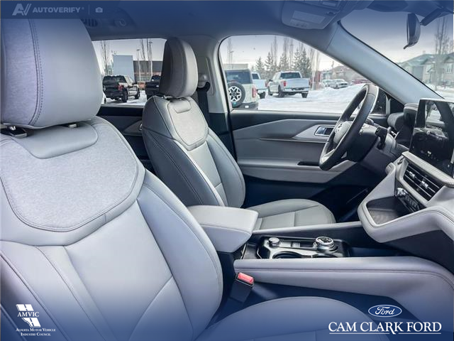 2026 Ford Explorer Active (Stk: 26S3929) in Olds - Image 21 of 24