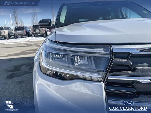 2026 Ford Explorer Active (Stk: 26S2930) in Olds - Image 8 of 25