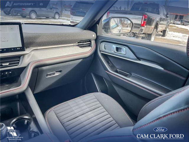 2026 Ford Explorer ST-Line (Stk: 26S1492) in Olds - Image 25 of 25