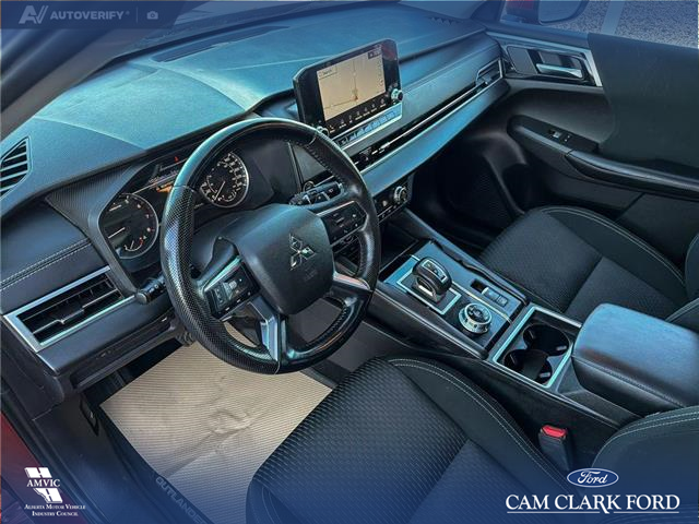 2022 Mitsubishi Outlander SE (Stk: P6805) in Olds - Image 13 of 23