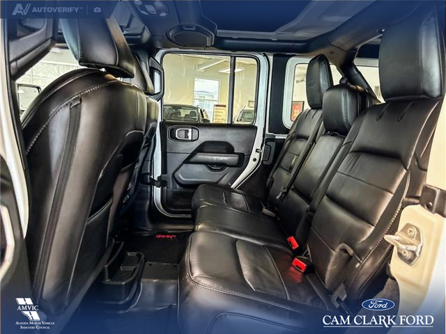 2021 Jeep Wrangler Unlimited Sahara (Stk: P14660) in Airdrie - Image 23 of 25