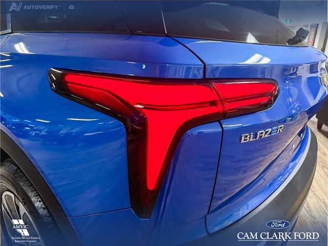 2024 Chevrolet Blazer EV LT (Stk: RC19965) in Airdrie - Image 11 of 25